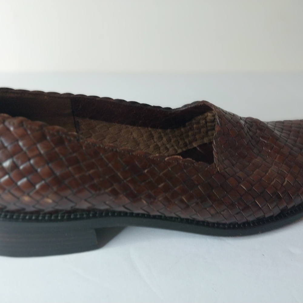 Mezlan Made In Spain Women's Woven Leather Slip-On Loafers in Brown - Picture 5 of 8